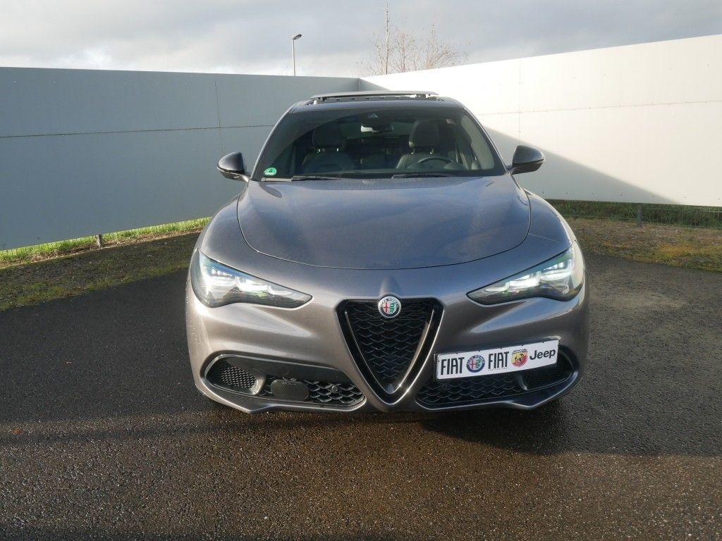 Alfa Romeo Stelvio 2023