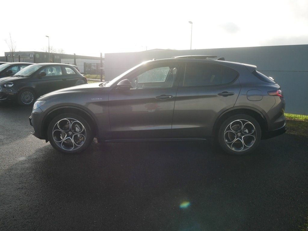 Alfa Romeo Stelvio 2023
