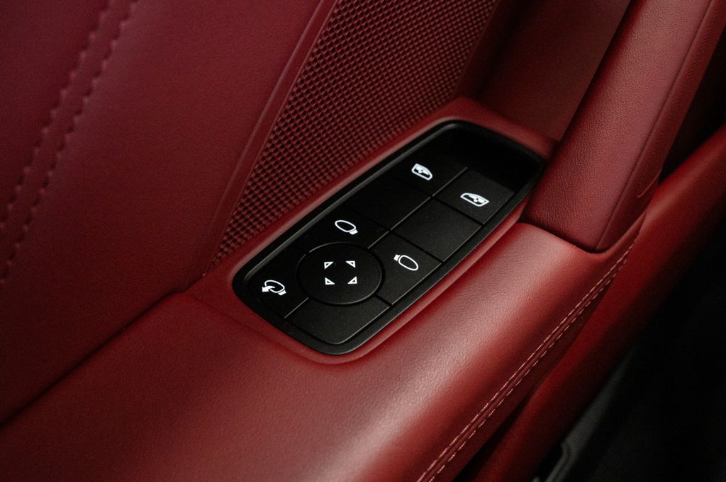 Porsche 992 2023