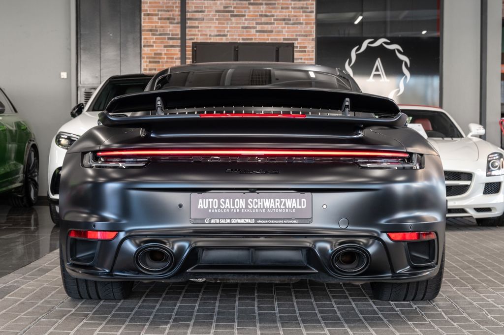 Porsche 992 2023