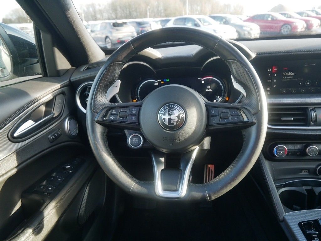 Alfa Romeo Stelvio 2023