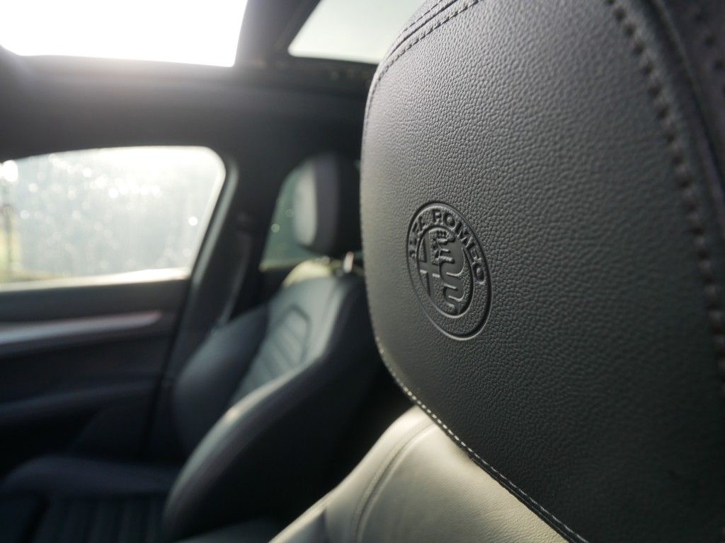 Alfa Romeo Stelvio 2023