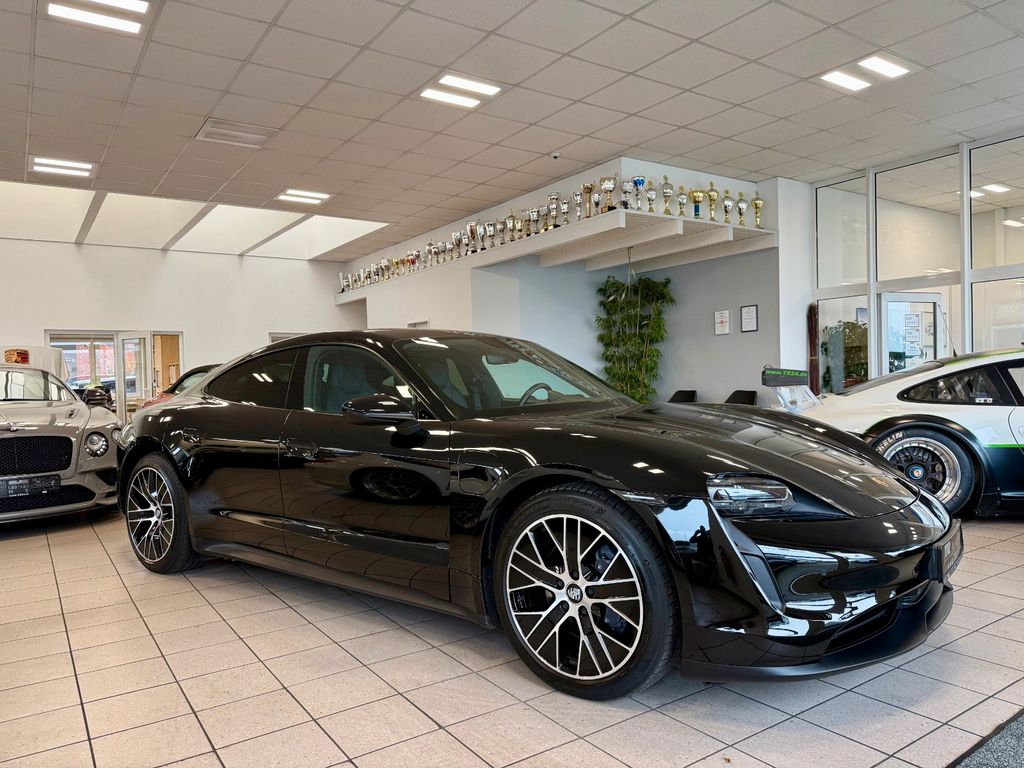 Porsche Taycan 2023