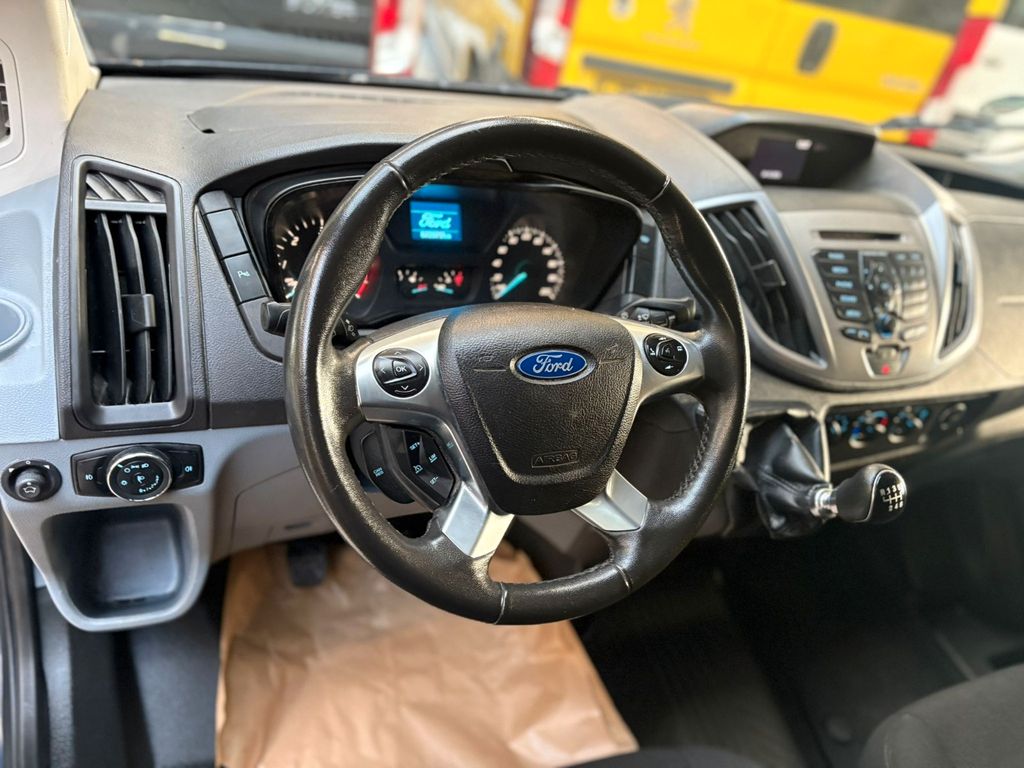 Ford Transit 2019