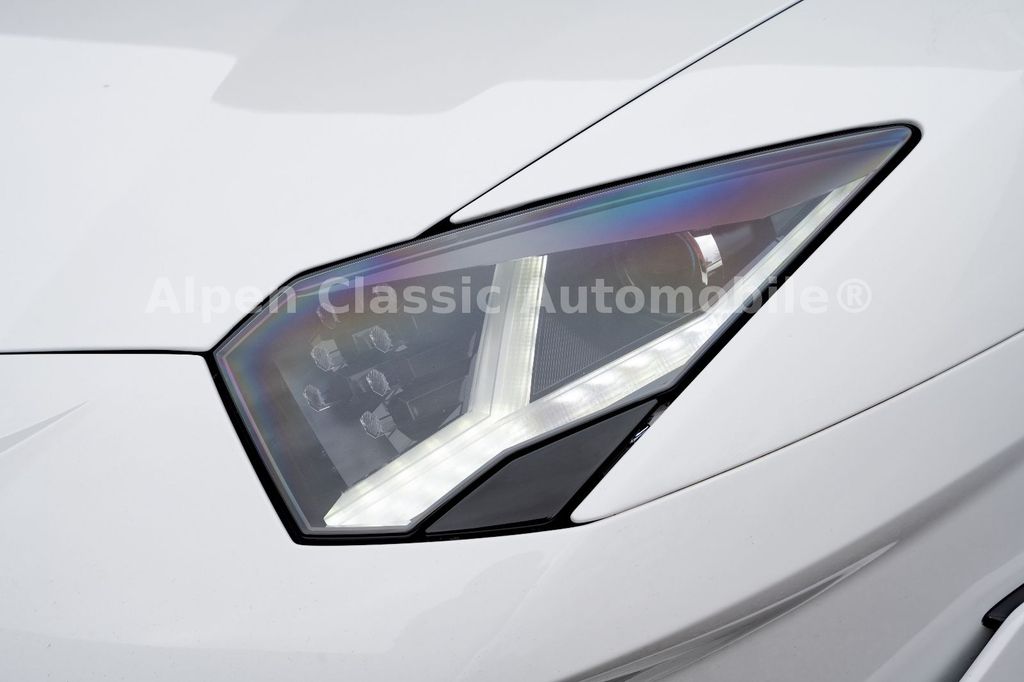 Lamborghini Aventador 2019