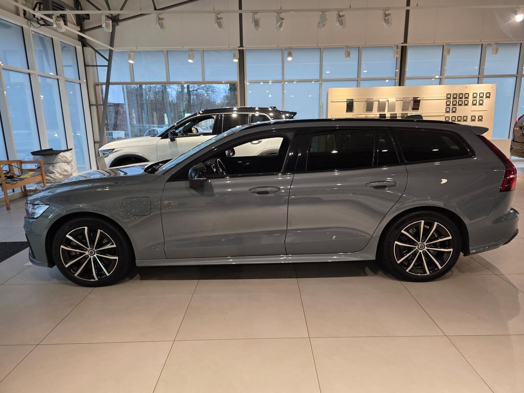 Volvo V60 2022