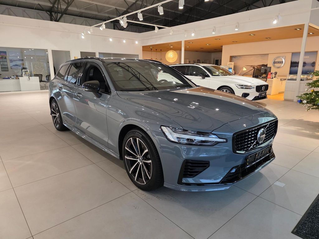 Volvo V60 2022