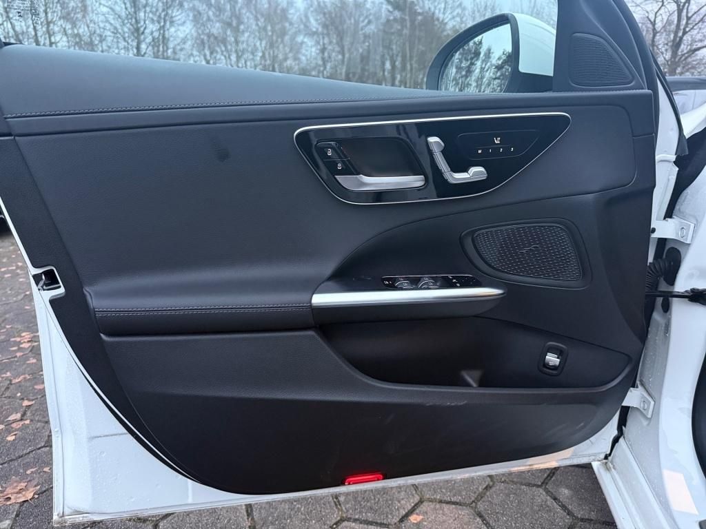 Mercedes-Benz C 300 2024