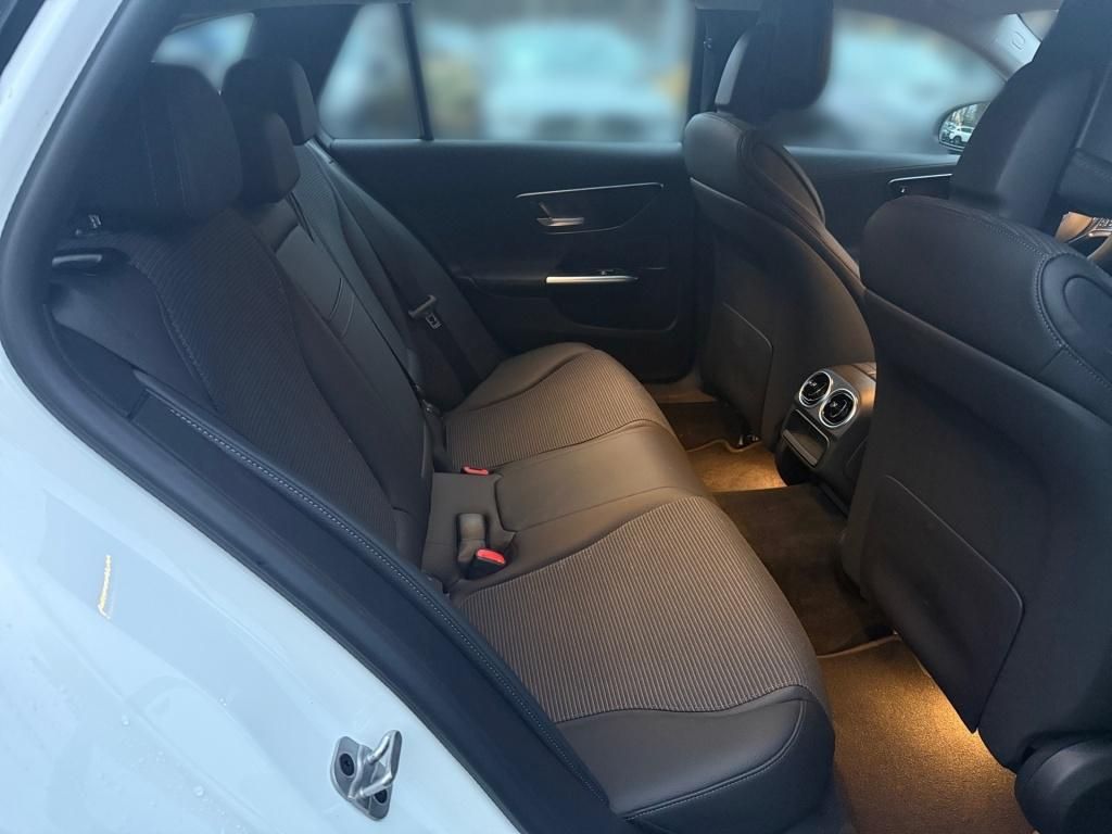 Mercedes-Benz C 300 2024