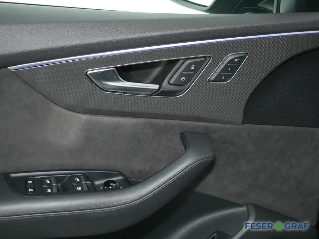 Audi RSQ8 2021