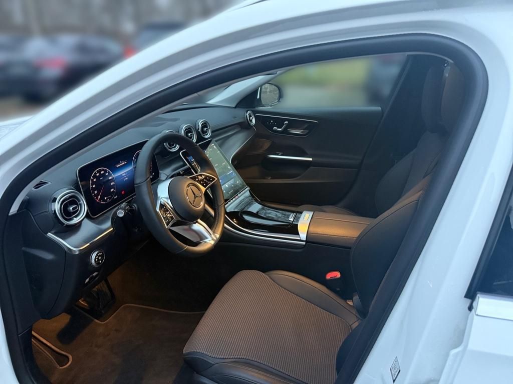 Mercedes-Benz C 300 2024