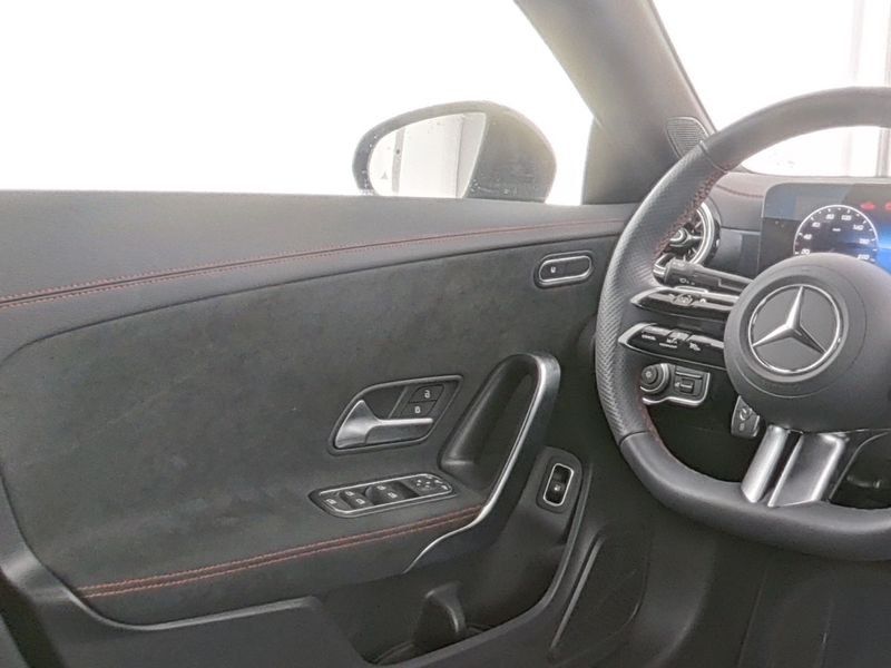 Mercedes-Benz CLA 250 2024