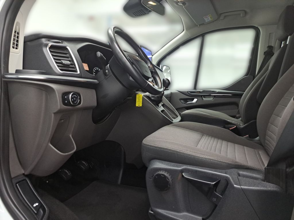 Ford Tourneo Custom 2021