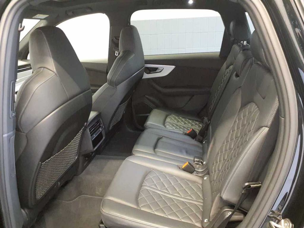 Audi SQ7 2022