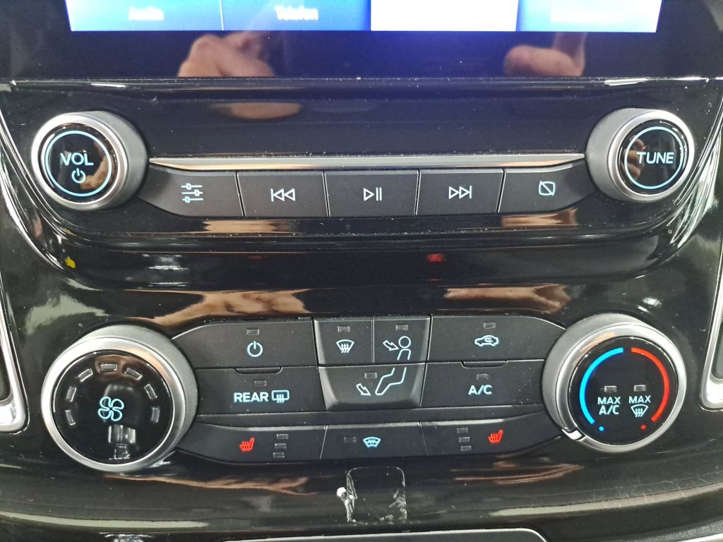 Ford Tourneo Custom 2021
