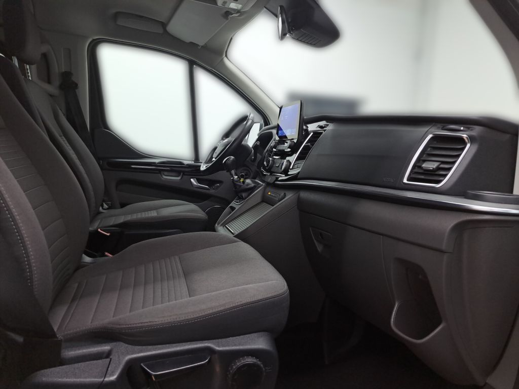 Ford Tourneo Custom 2021