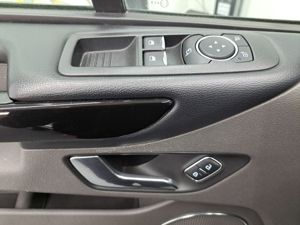 Ford Tourneo Custom 2021