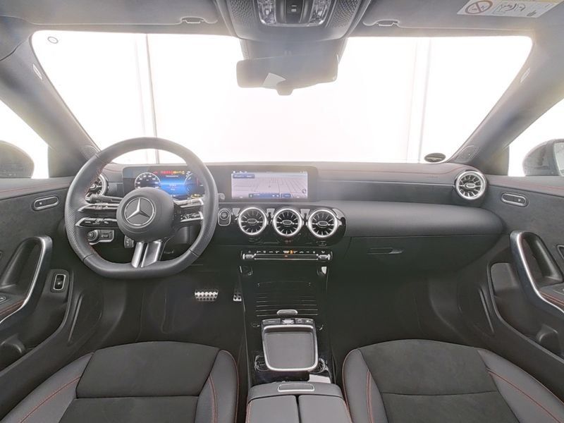 Mercedes-Benz CLA 250 2024
