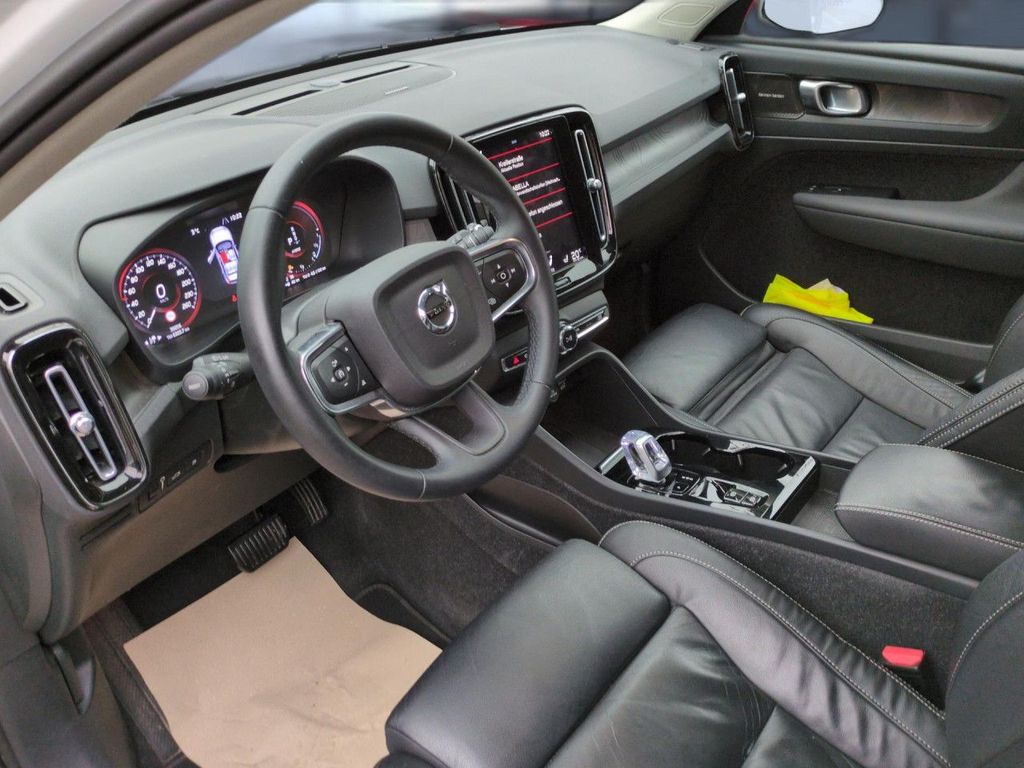 Volvo XC40 2022