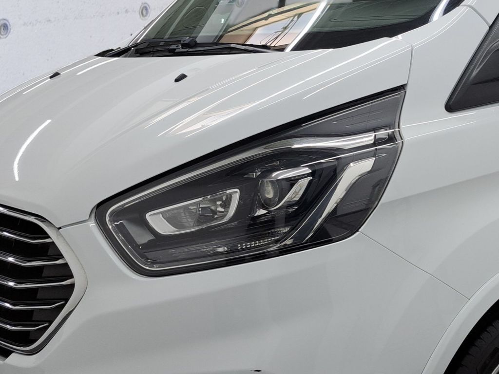 Ford Tourneo Custom 2021