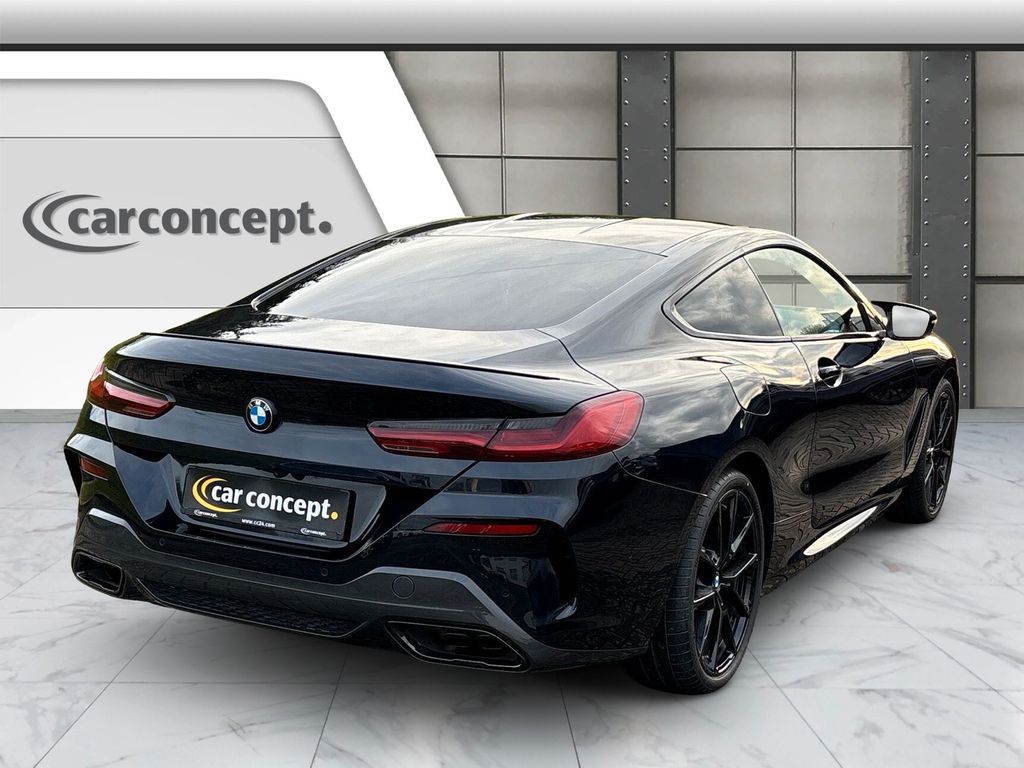 BMW M850 2023