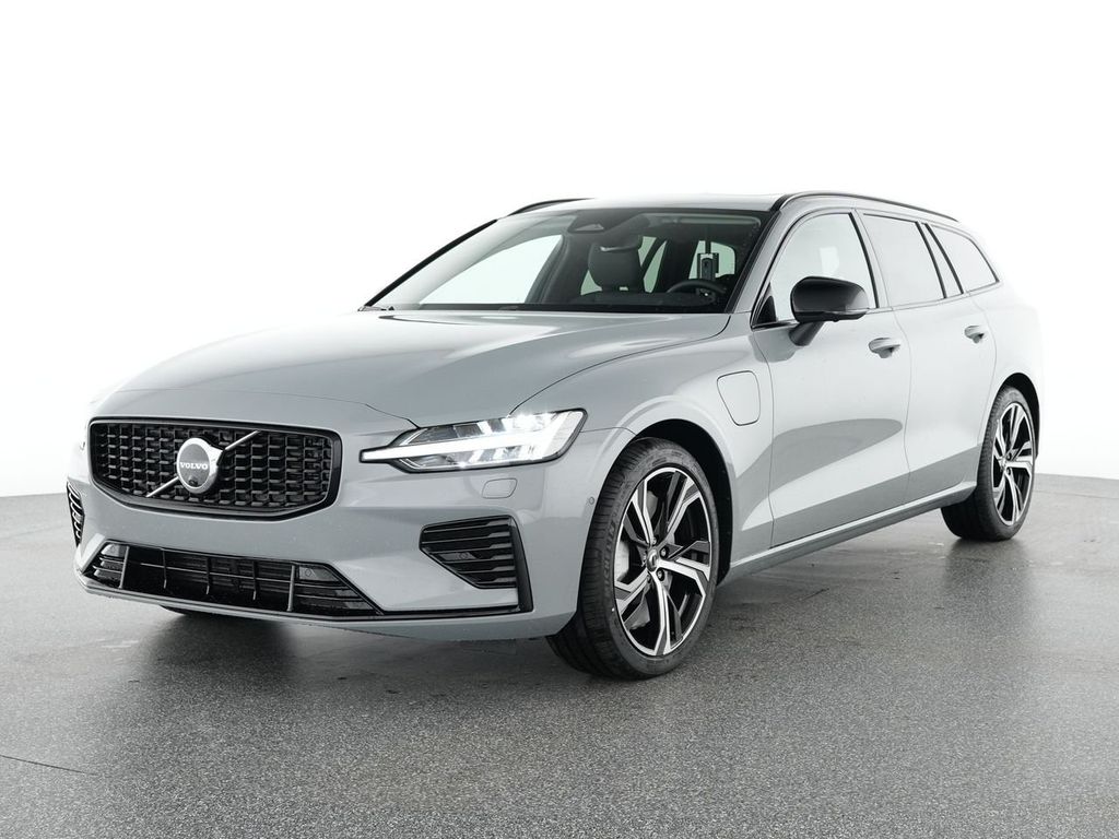 Volvo V60 2025