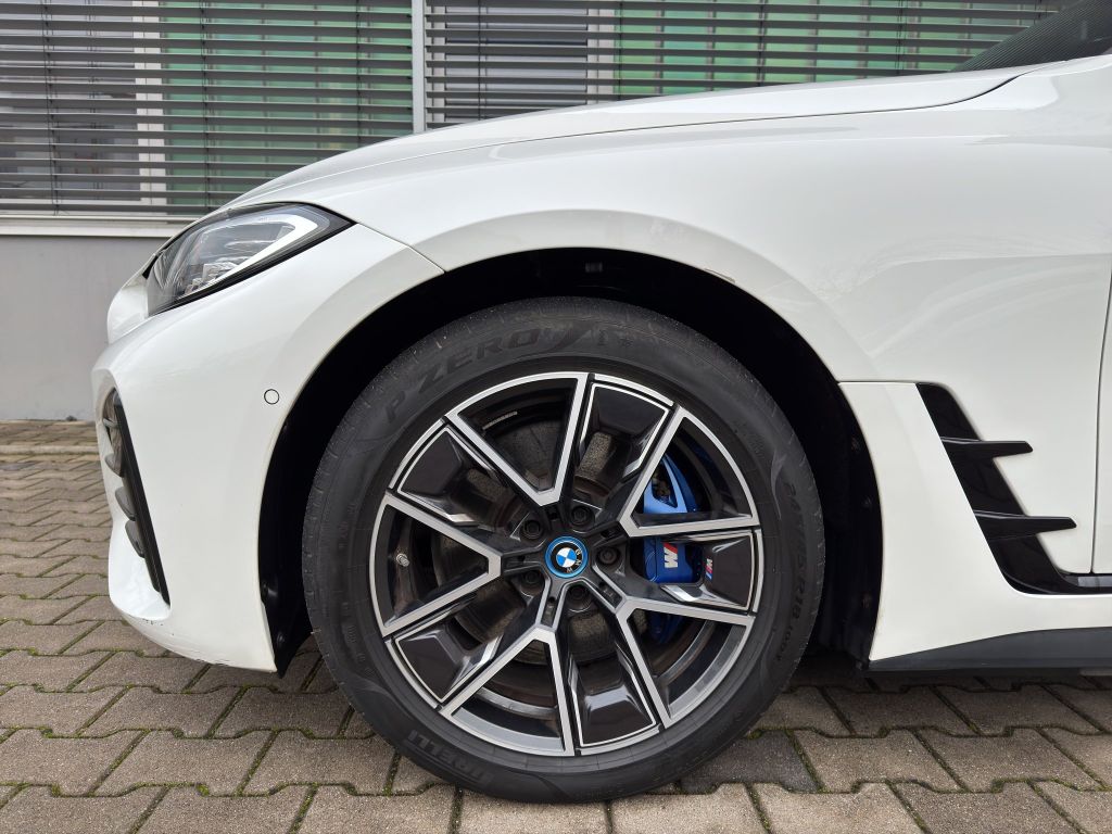 BMW i4 2022