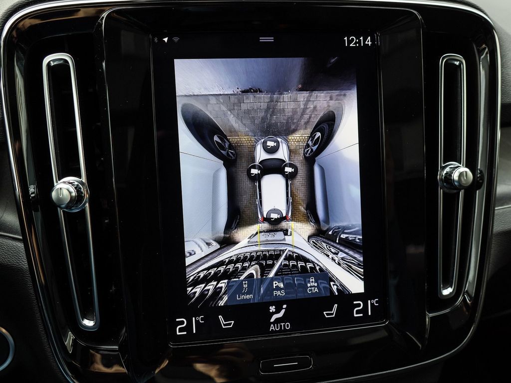 Volvo XC40 2023