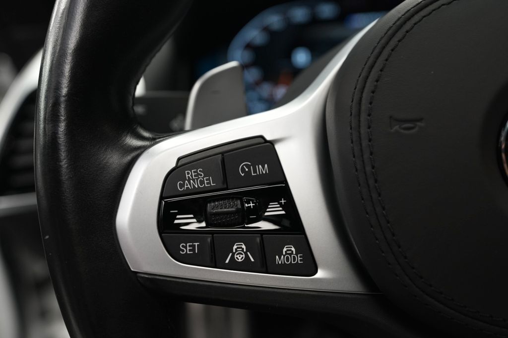 BMW M850 2021