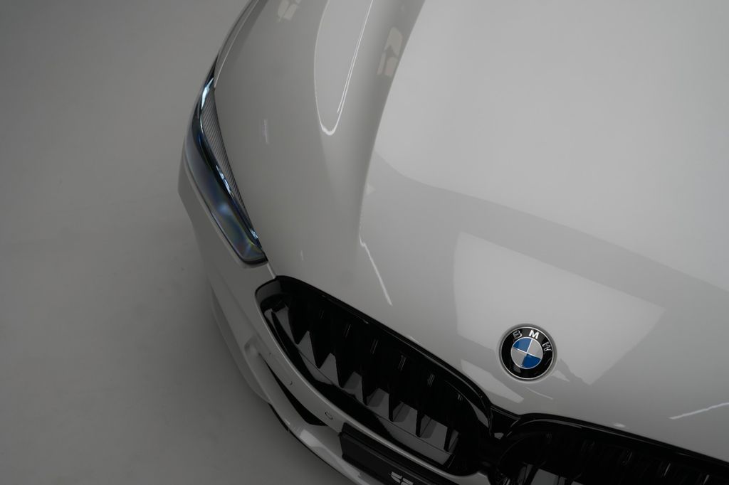 BMW M850 2021