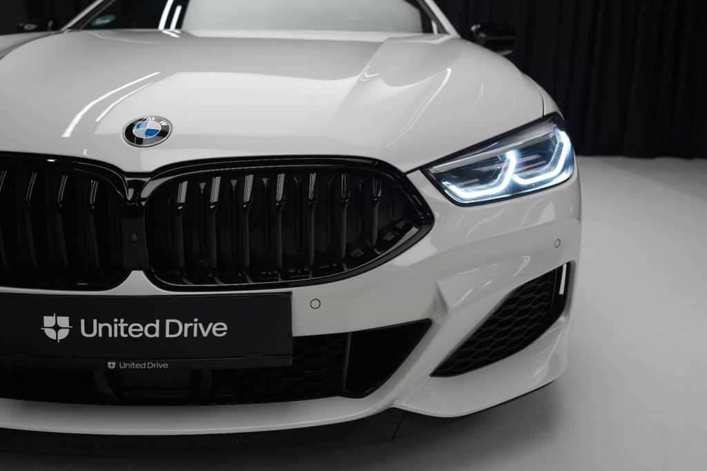 BMW M850 2021