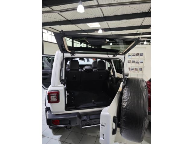 Jeep Wrangler 2024