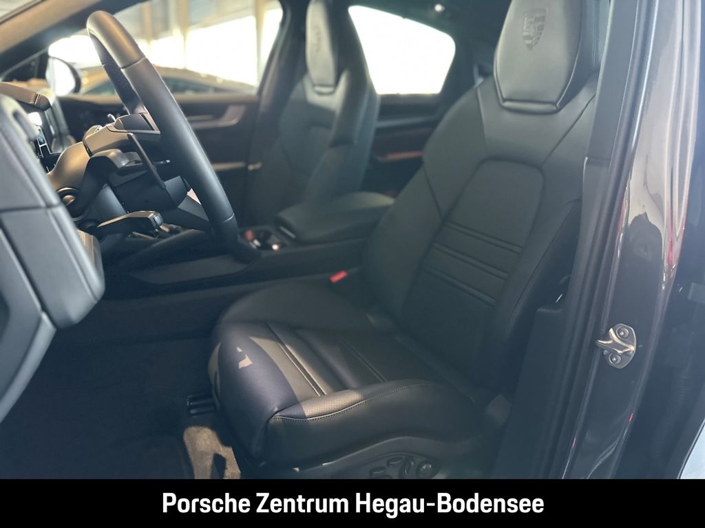 Porsche Cayenne 2025