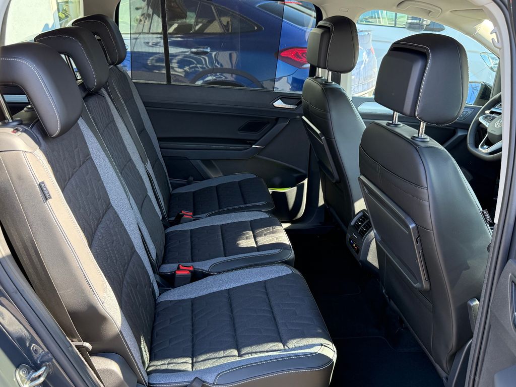 Volkswagen Touran 2025