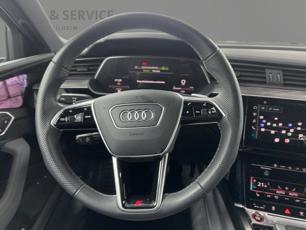 Audi e-tron 2022