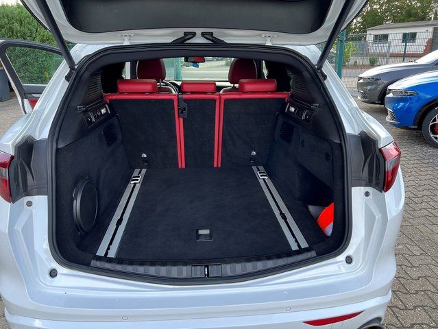 Alfa Romeo Stelvio 2021