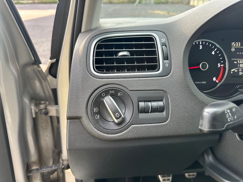 Volkswagen Polo 2014