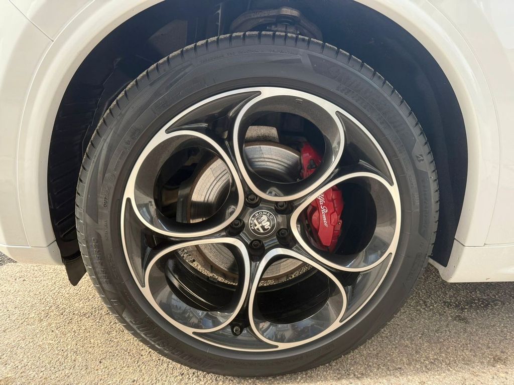 Alfa Romeo Stelvio 2022