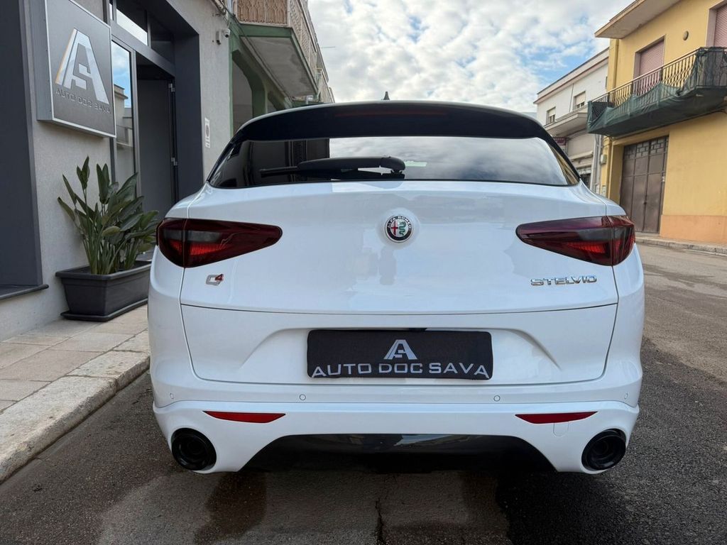 Alfa Romeo Stelvio 2022