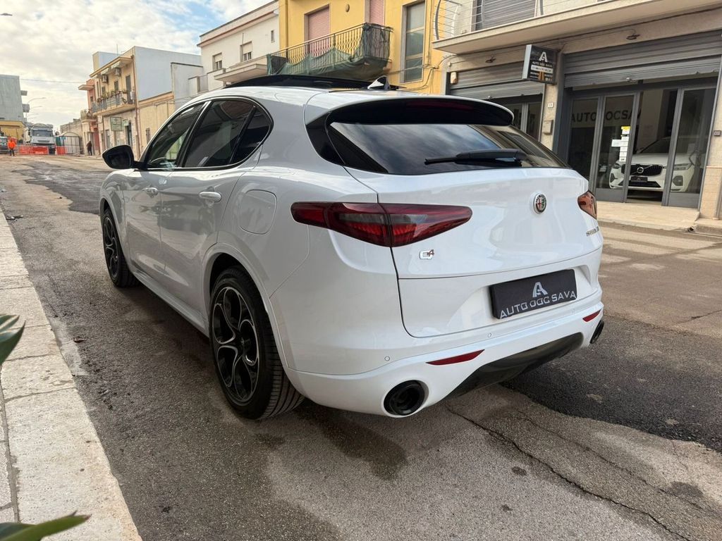 Alfa Romeo Stelvio 2022