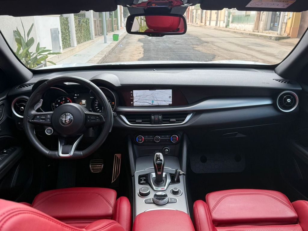 Alfa Romeo Stelvio 2022