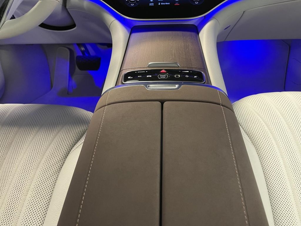 Mercedes-Benz EQS 2022