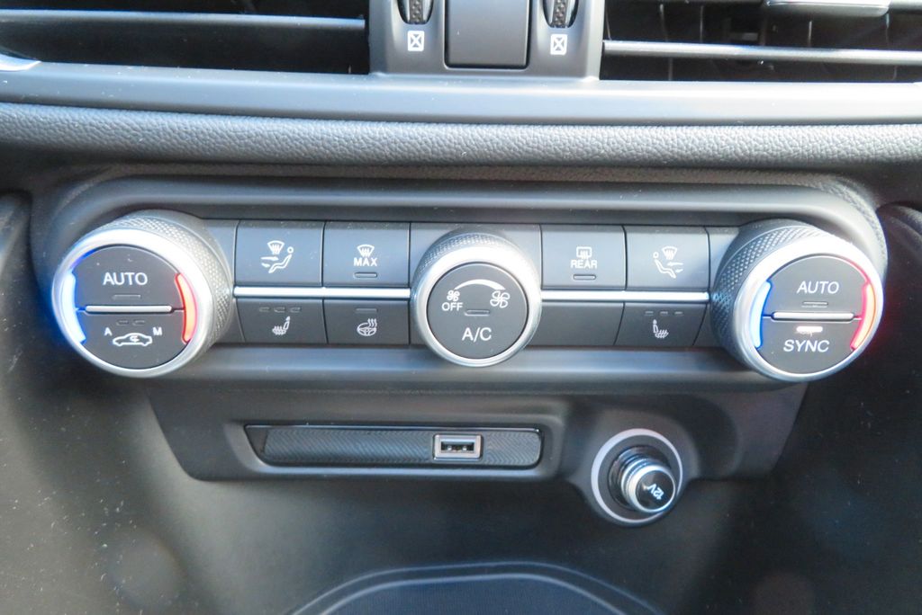 Alfa Romeo Giulia 2023