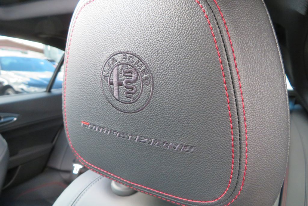 Alfa Romeo Giulia 2023