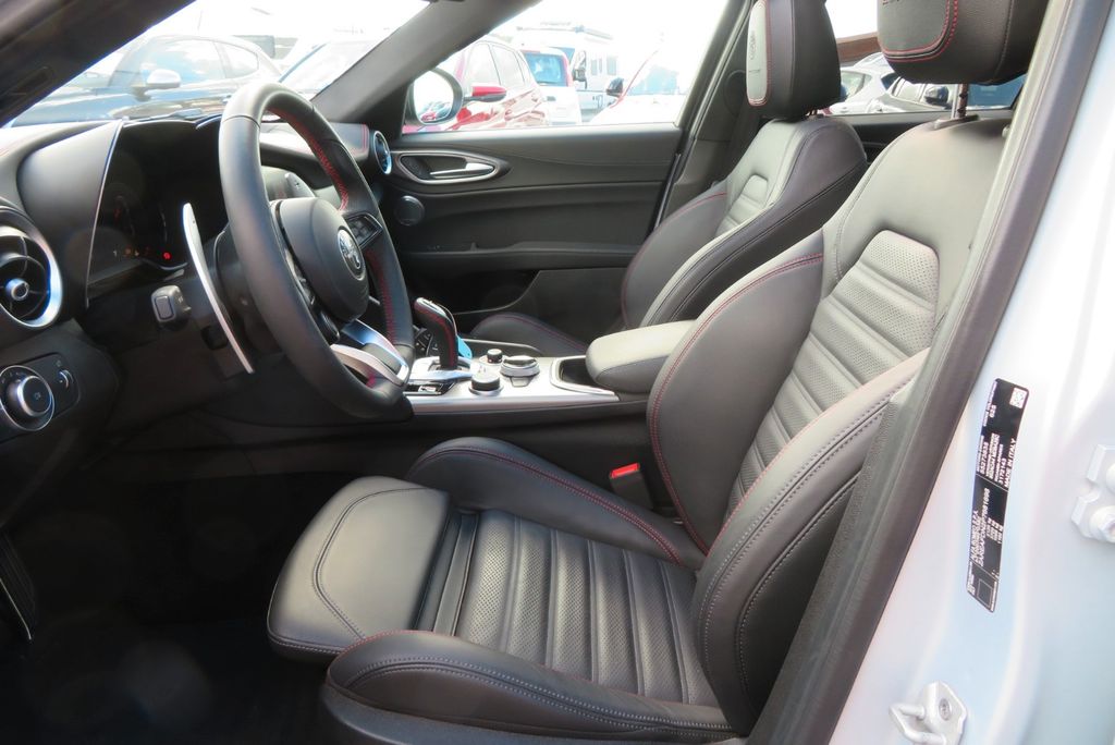 Alfa Romeo Giulia 2023