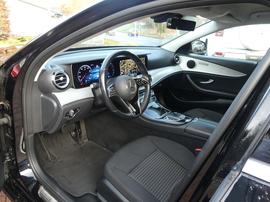 Mercedes-Benz E 300 2021