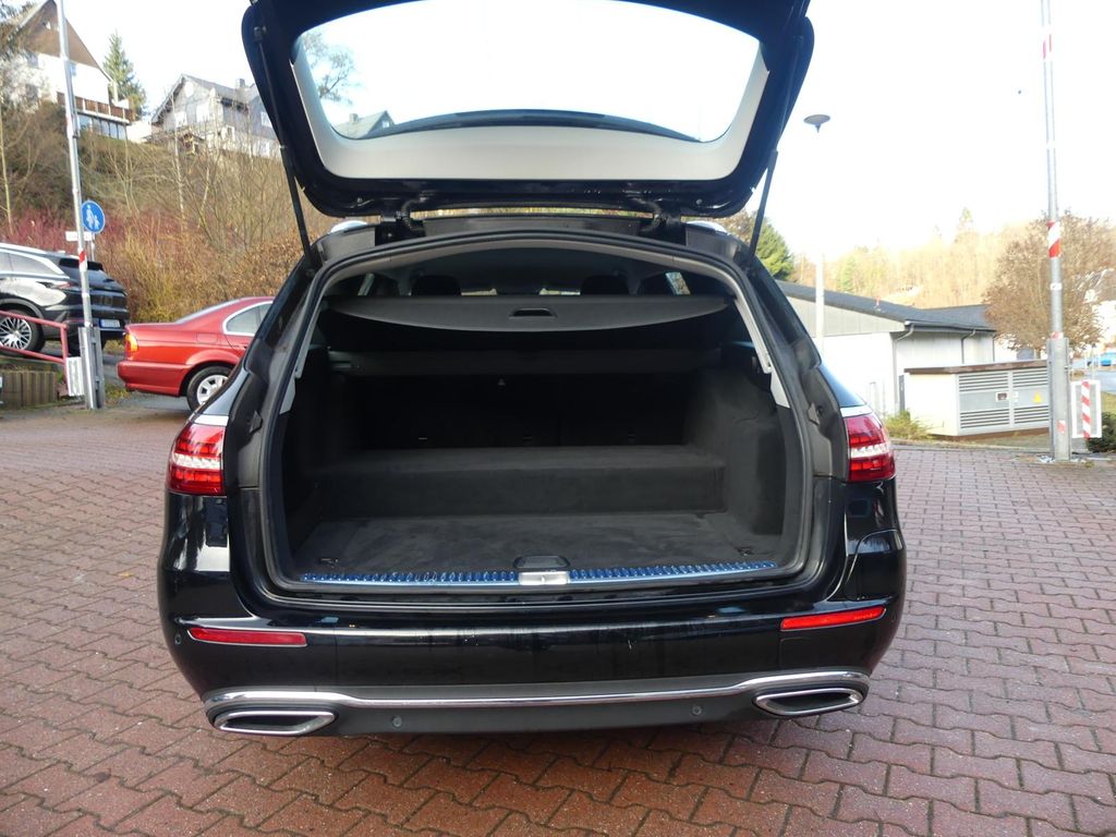 Mercedes-Benz E 300 2021