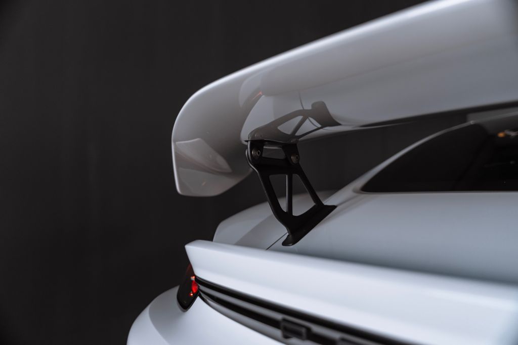 Porsche Cayman 2023