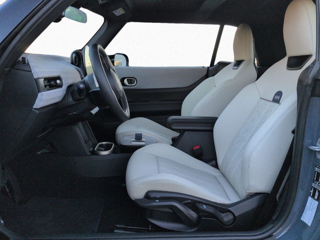 MINI Cooper Cabrio 2025