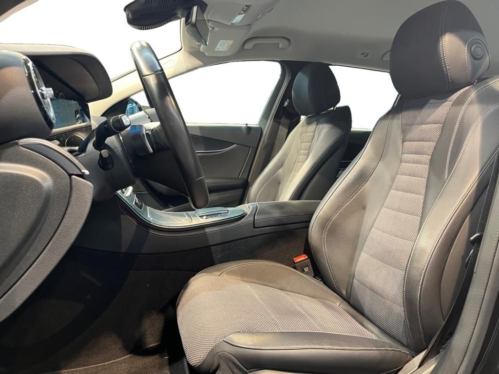 Mercedes-Benz E 300 2022